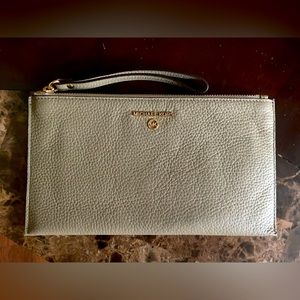 Michael Kors Olive Green Wristlet NWOT